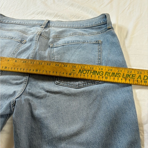 NWT size 14 Old Navy boyfriend ankle jeans. - Picture 4 of 8